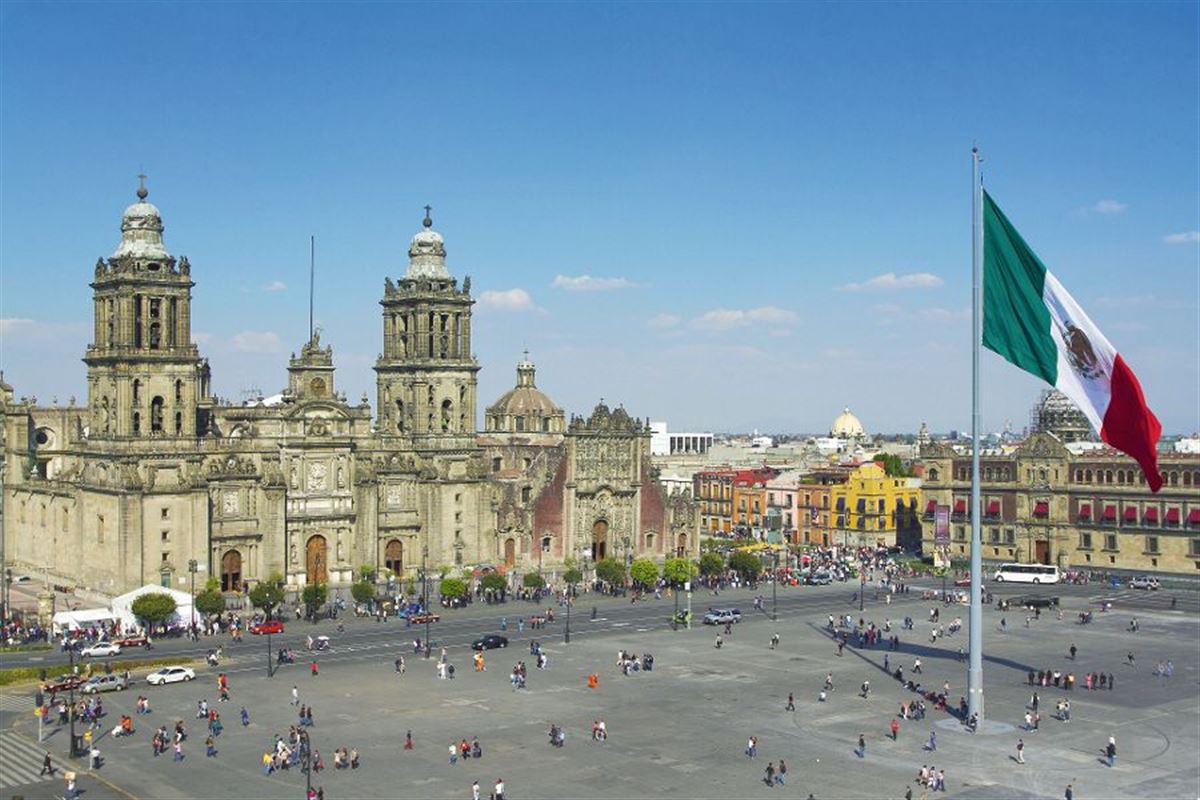 Kathedrale am Zocalo in Mexico Stadt