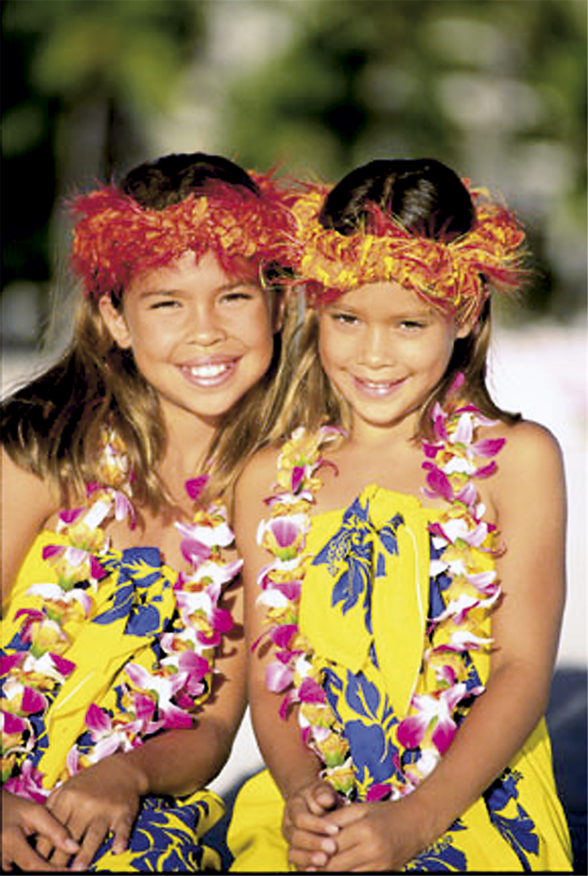 Fröhliche Mädchen auf Kauai