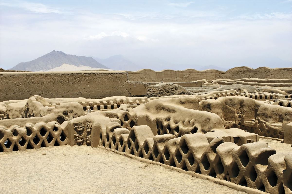 Die Ruinen der Adobe-Stadt Chan Chan bei Trujillo