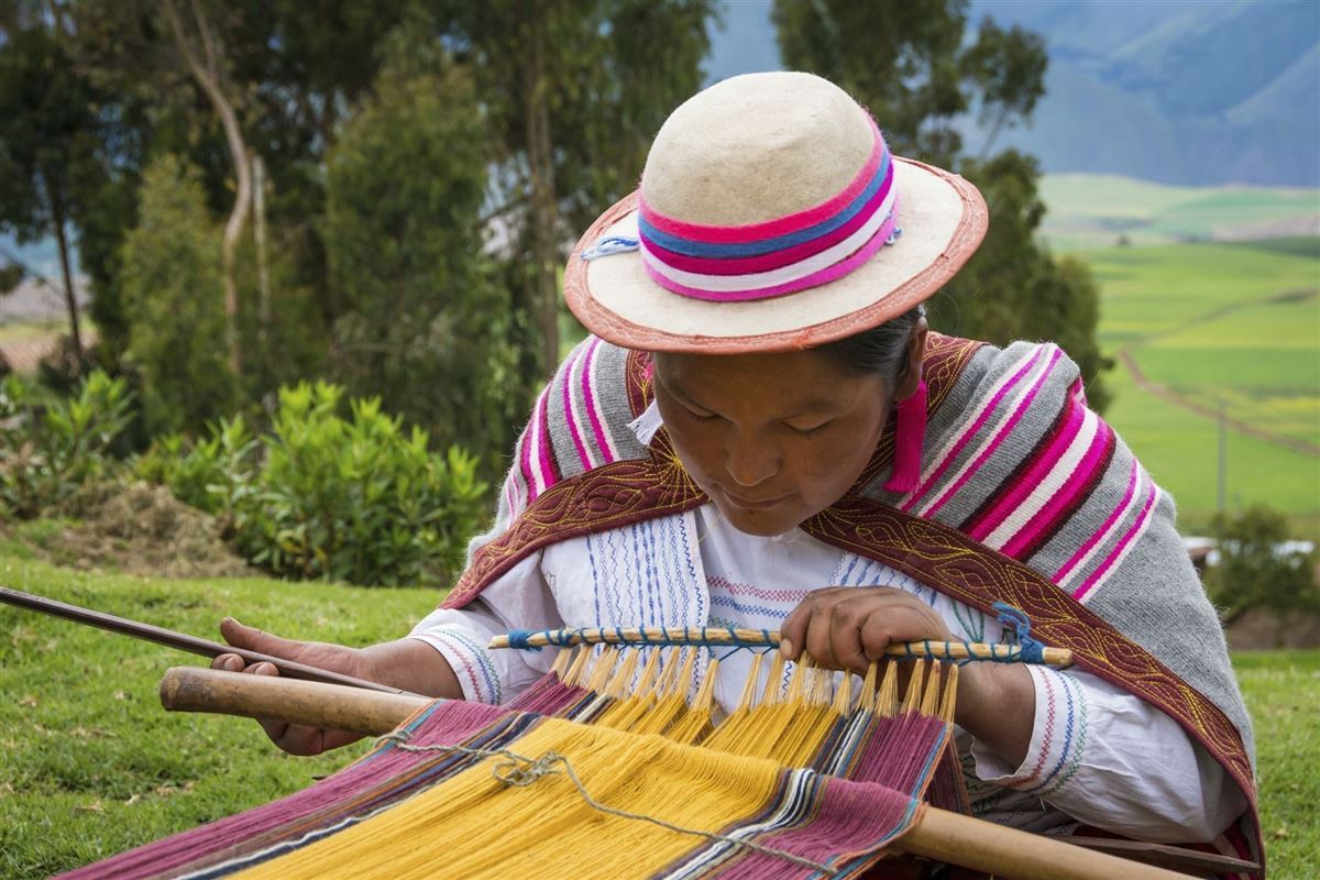 Indigene Weberin bei Cusco