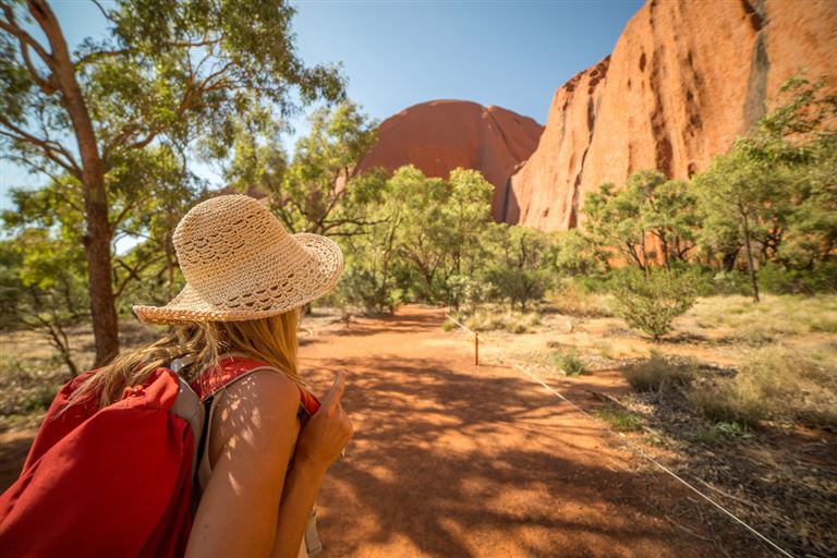 Uluru ©swissmediavision/istock