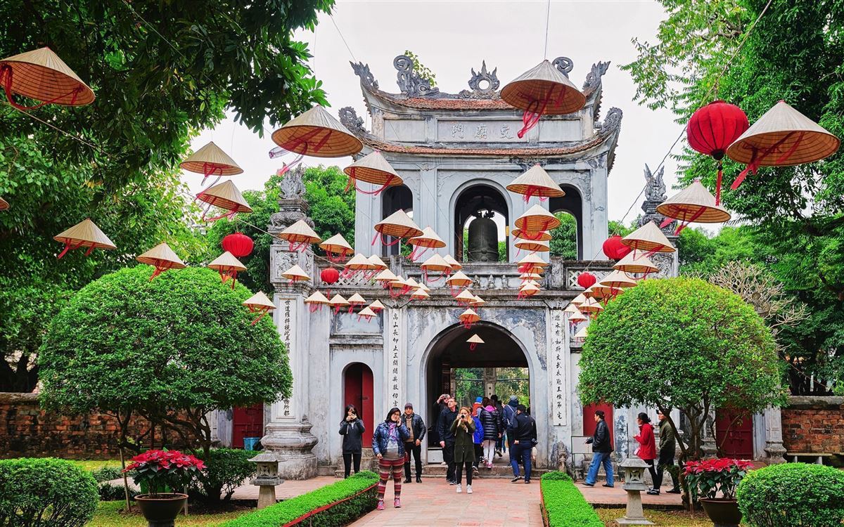Innenhof des Literaturtempels in Hanoi