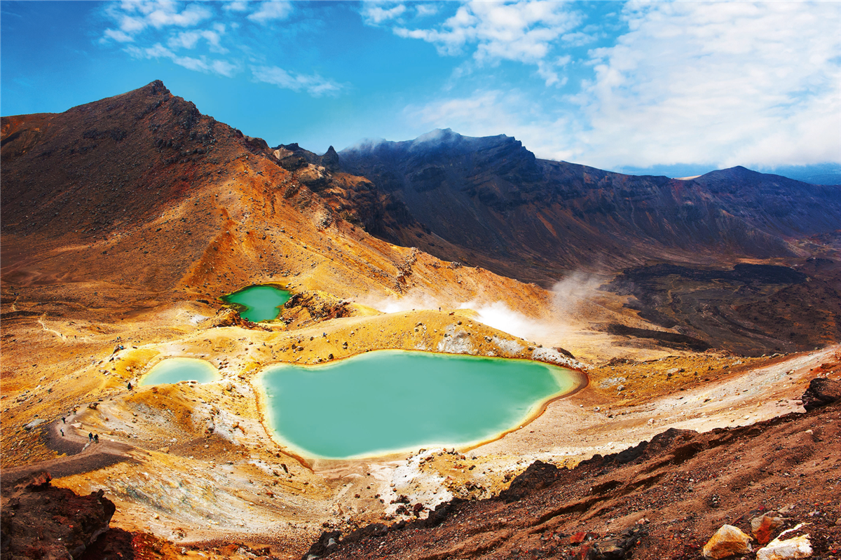 "Tongariro Crossing" mit Blick auf die Emerald Lakes
