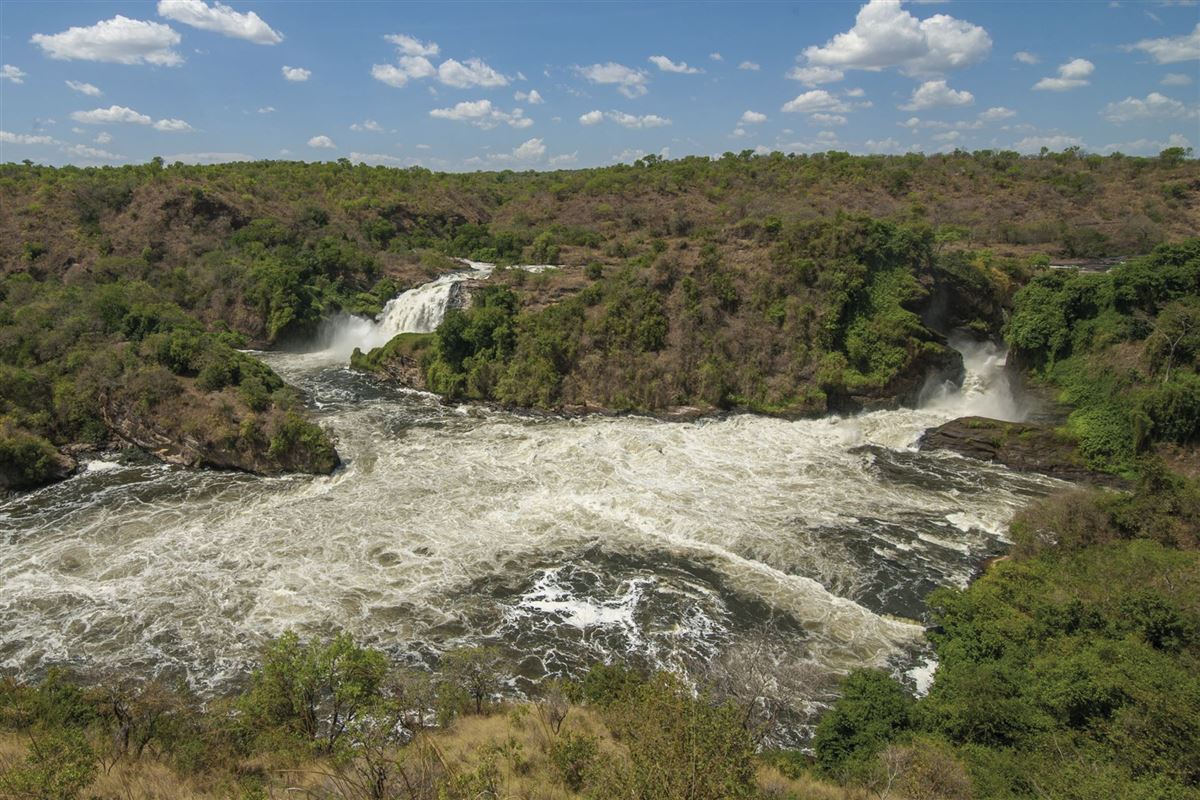 Blick auf die wuchtigen Murchison Falls