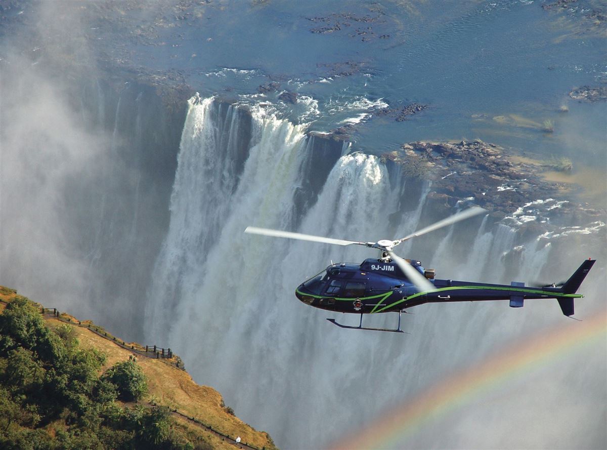 Ein Muss, Helikopterrundflug über die Wasserfälle