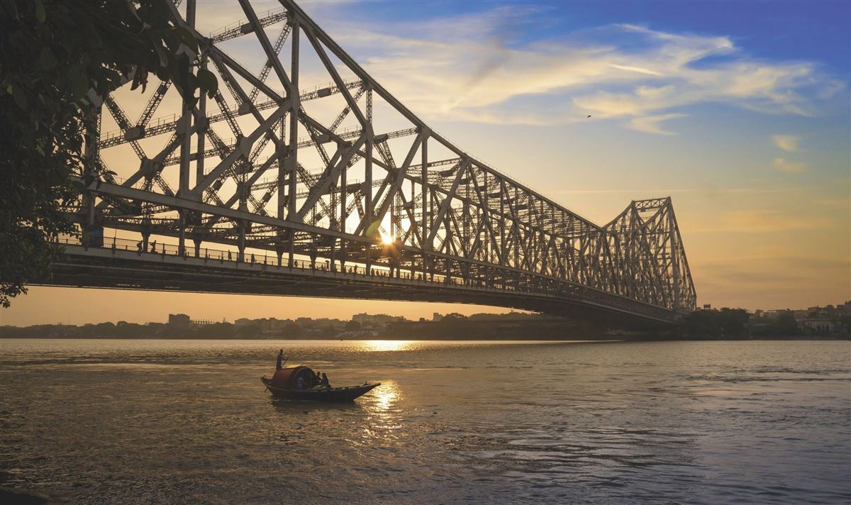 Die Howrah Brücke in Kolkata
