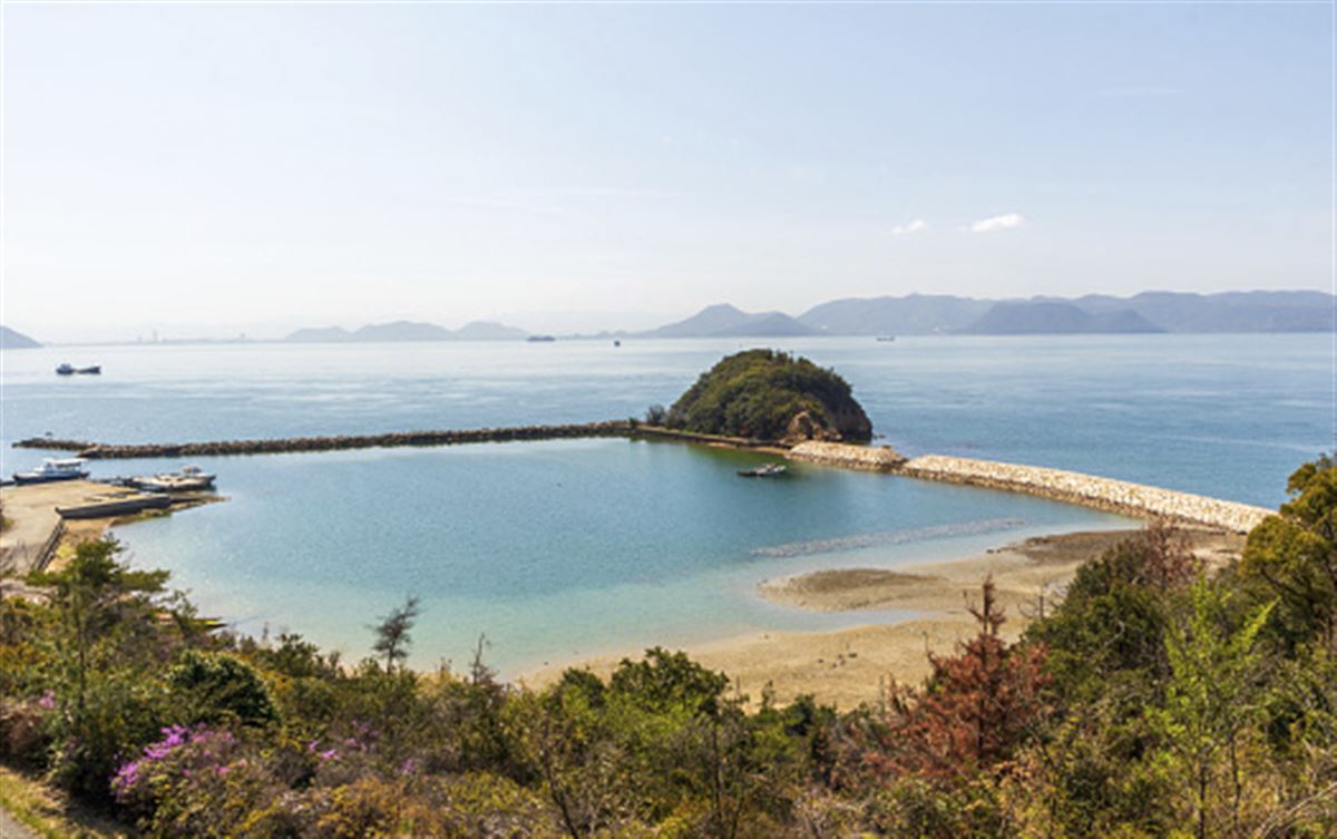 Blick auf die Küsten von Naoshima, Japan