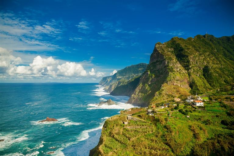Hike & Chill auf der immergrünen Insel – Rundreise