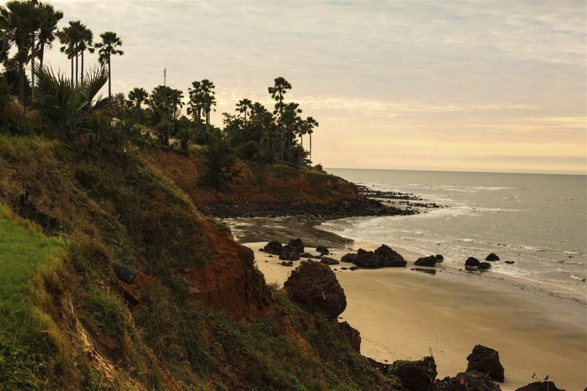Imposante Steilküste in Gambia