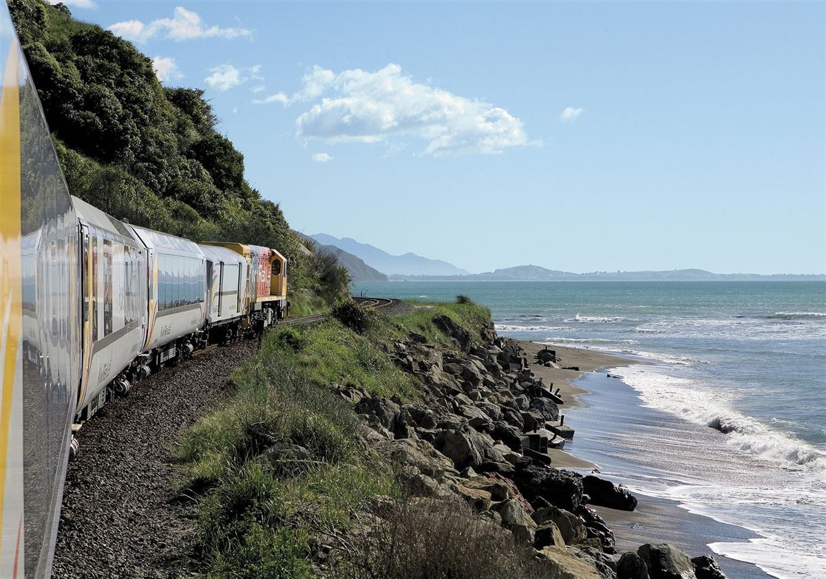 Der COASTAL PACIFIC an der Küste bei Kaikoura