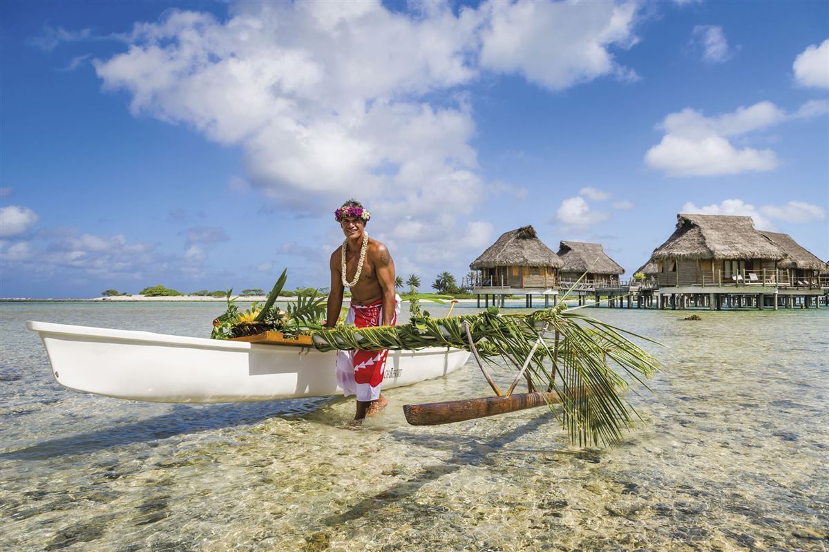 Lieferung des Essens auf polynesisch