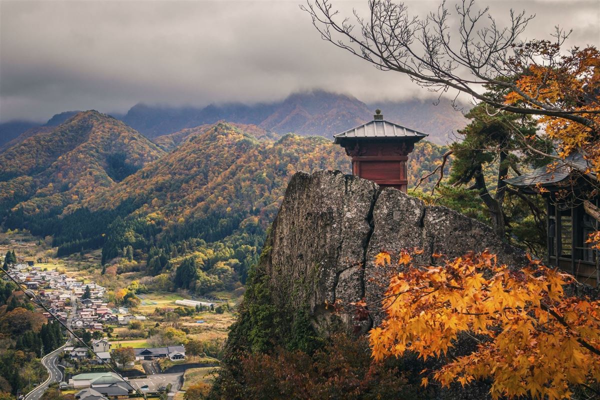 Der mystische Bergtempel in Yamagata
