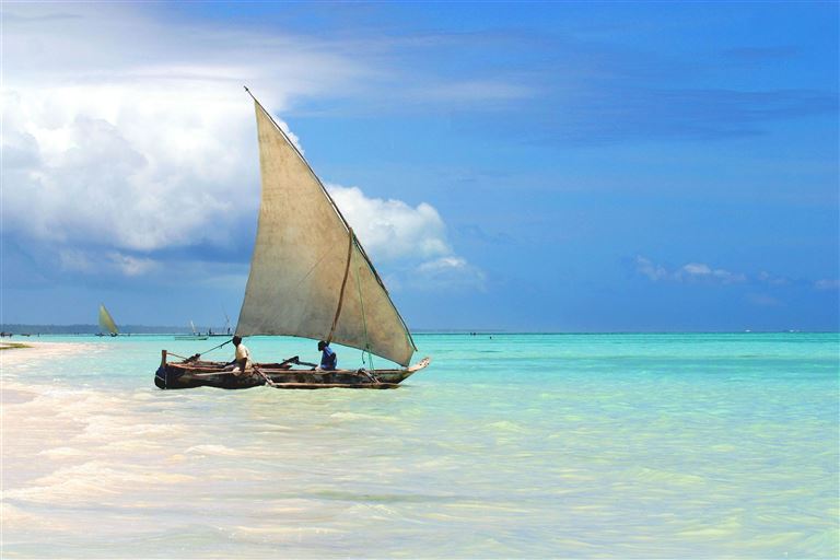 Von Sansibars Stränden zu Afrikas Wildnis © by Berge & Meer Touristik GmbH