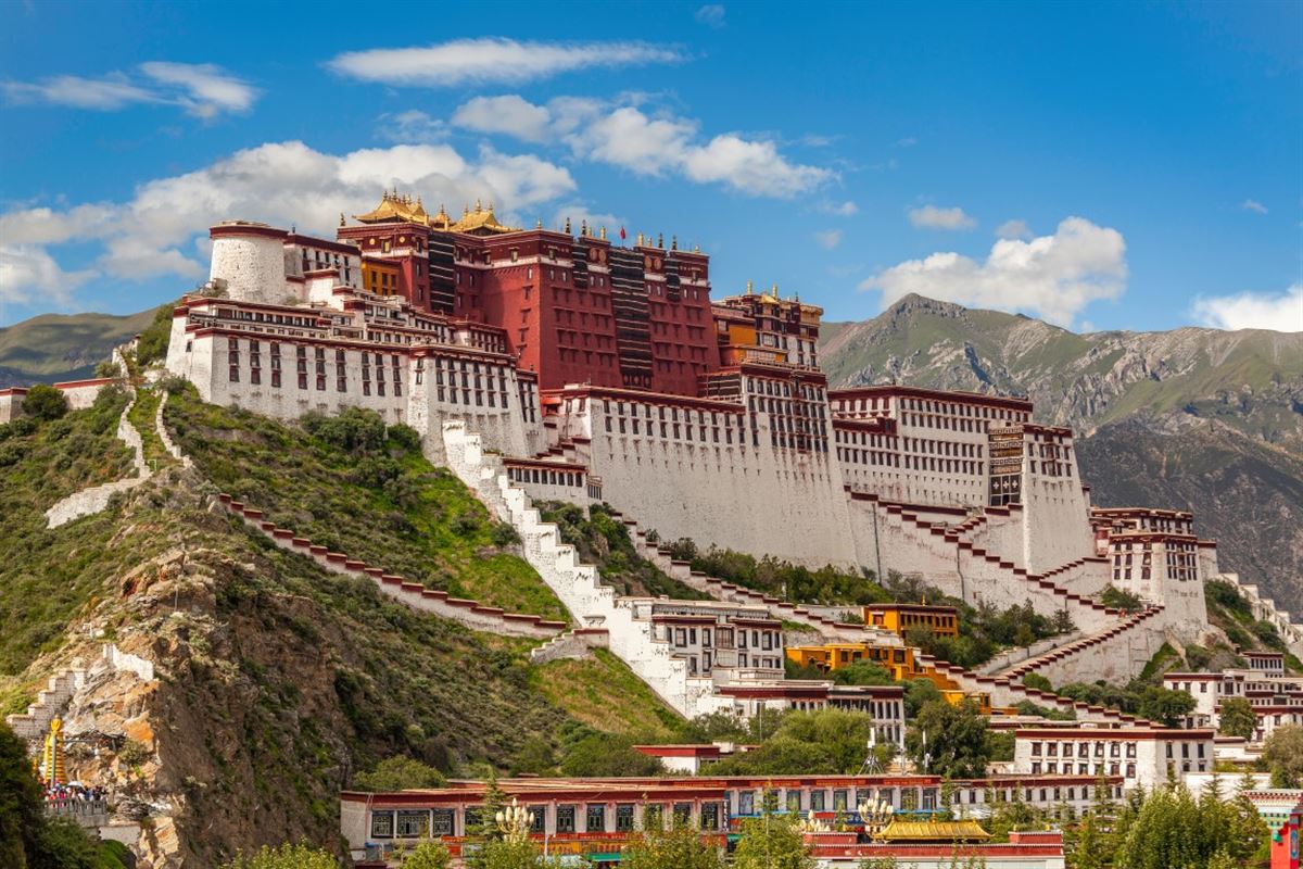 Prächtiger Potala-Palast in Lhasa