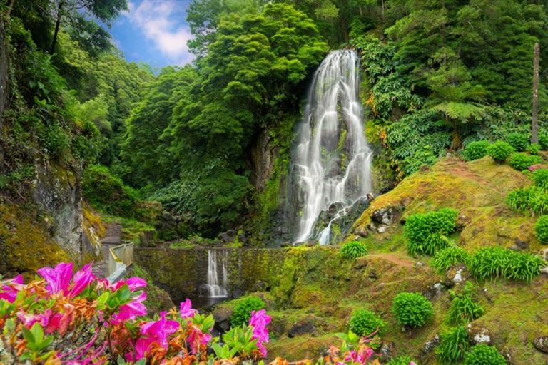 Vulkane, Krater und Küsten-wandern auf  São Miguel – Rundreise