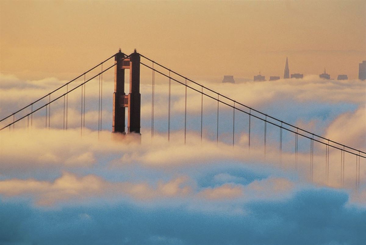 Golden Gate Brücke im Nebel