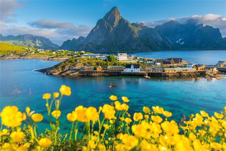 Wandern auf den Lofoten ©Songkhla Studio/adobestock