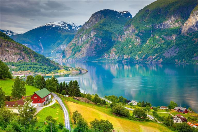 Norwegische Fjorde und Postschiff – Rundreise