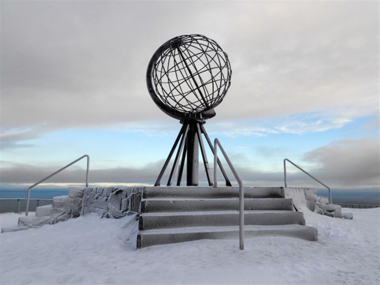 Nordlicht & Sterne mit Hurtigruten @U. Gernhoefer /adobestock