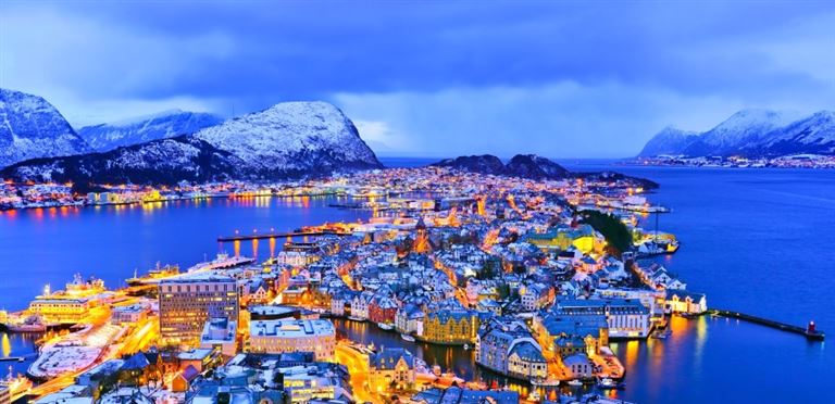 Weihnachtsreise mit Hurtigruten – Rundreise