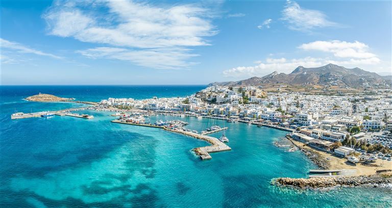 Kykladen-Inselhüpfen: Mykonos, Naxos, Santorin @Balate Dorin/adobestock