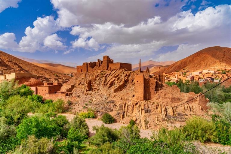 Kasbahs, Souks und Wüstendünen – Rundreise