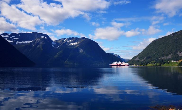 Norwegen intensiv mit Hurtigruten – Rundreise