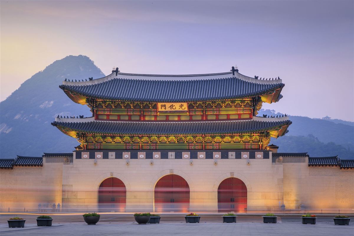Gyeongbokgung Palast in der Dämmerung