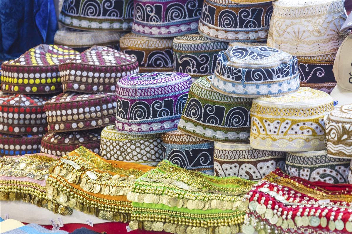 Traditionelle omanische Kappen