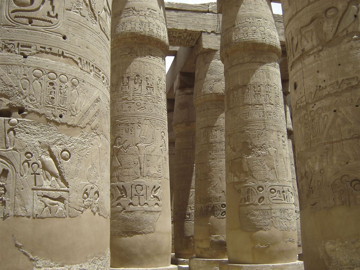 Säulen in Karnak