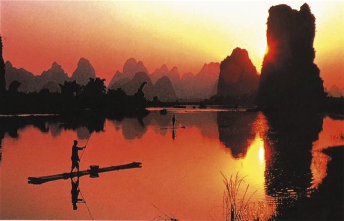 Sonnenuntergang über dem Li-Fluss bei Guilin