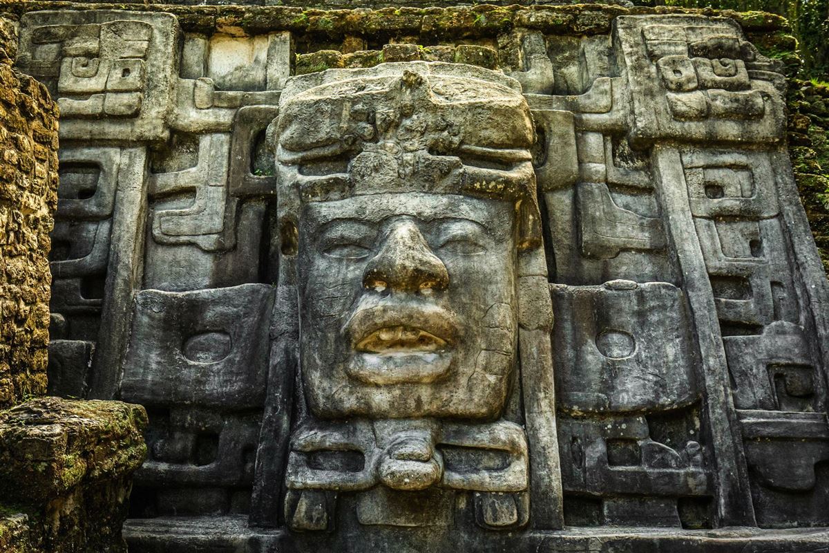 Lamanai Maya-Maskentempel in Belize