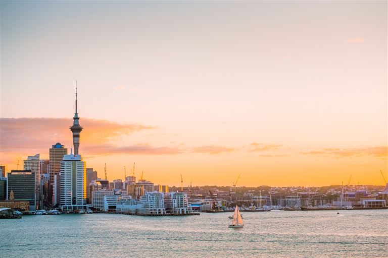 Neuseeland auf Schienen & Straße ©huafires/istock