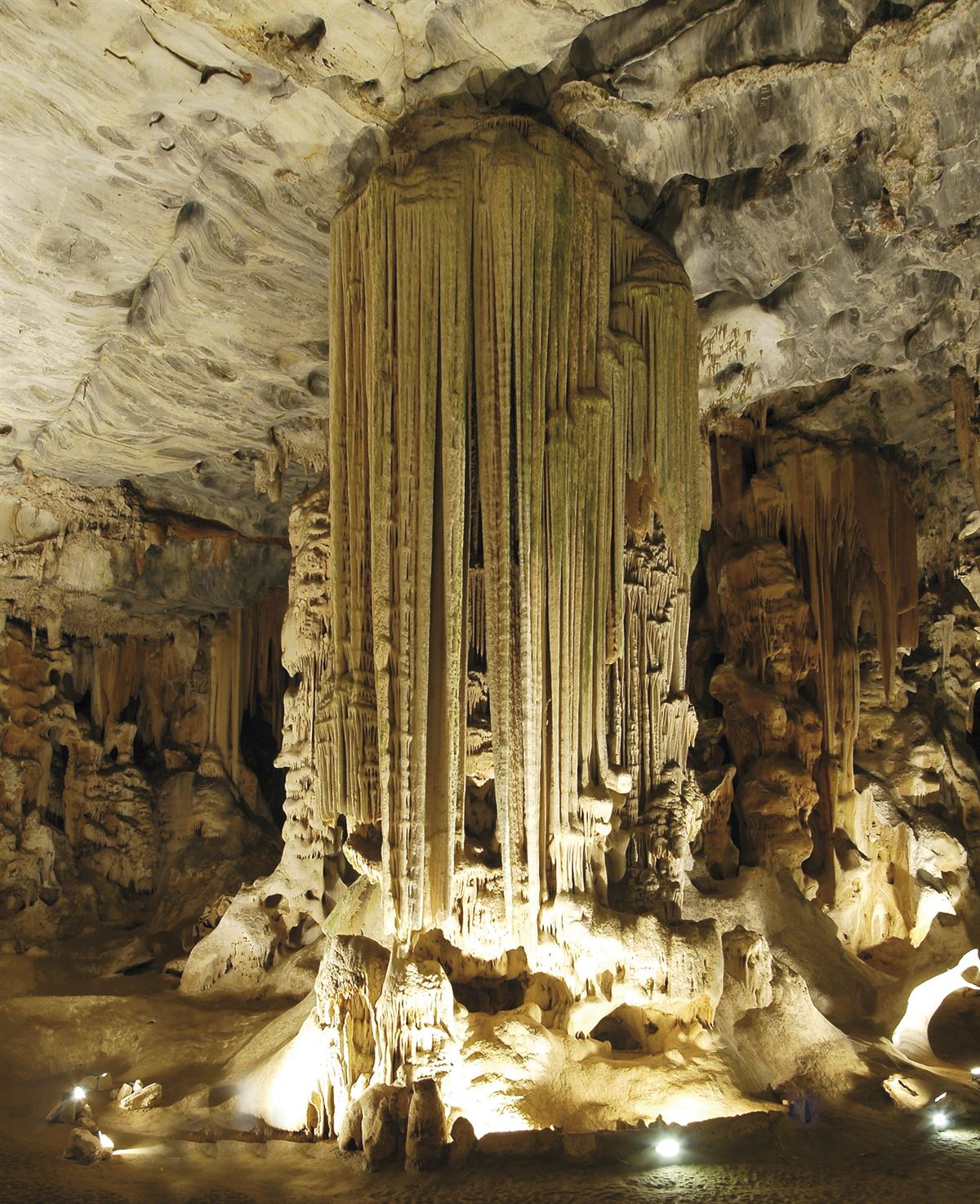 Mächtige Stalaktiten, Cango Tropfsteinhöhle