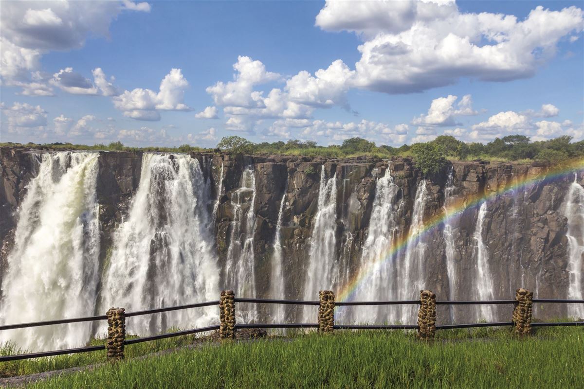 Die atemberaubenden Victoria Falls in Zimbabwe