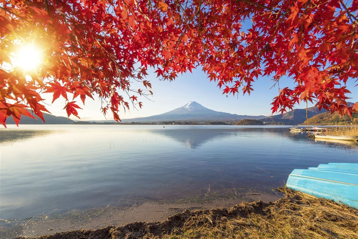 Blick vom Kawaguchi-See auf den Fuji-san