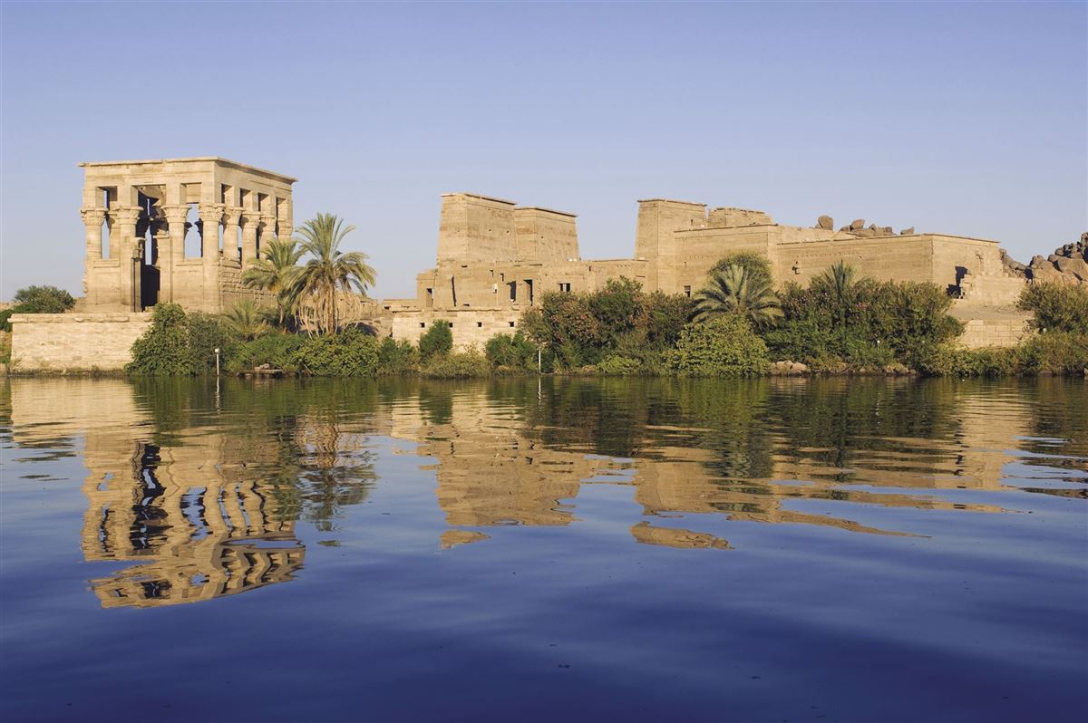 Der Philae Tempel auf dem Nasser See