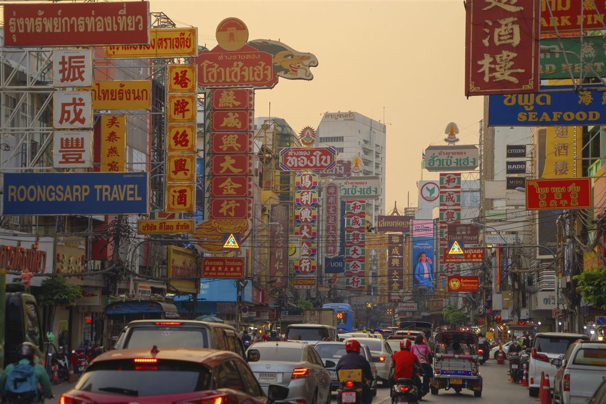 Nachtmarktstraße an der Yaowarat Road, Bangkok