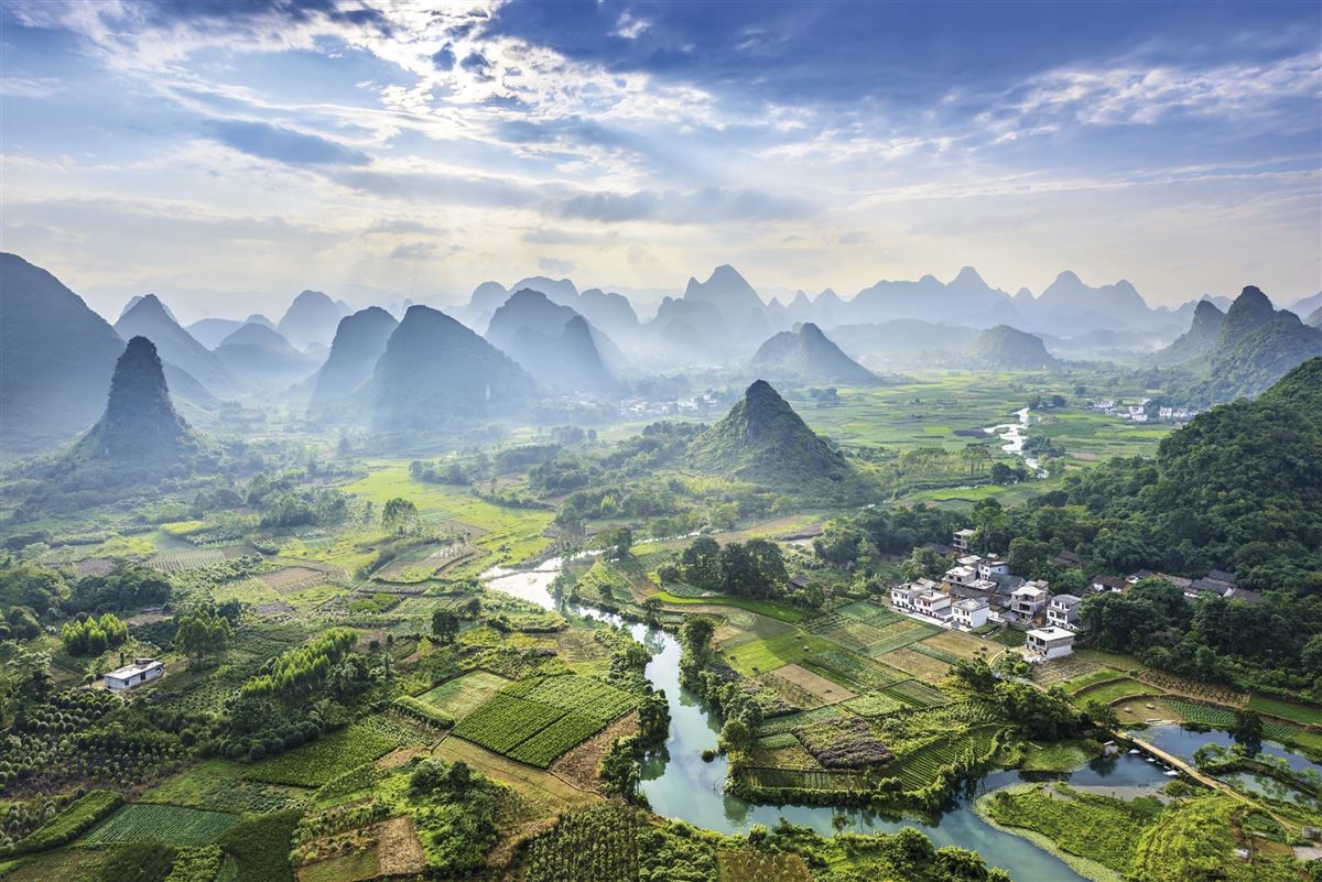 Traumhafte Karstberge-Landschaft bei Guilin