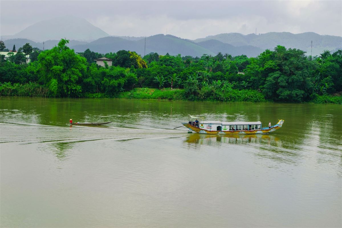 Boot am Parfümfluss (Song Huong) in der Nähe von Hue