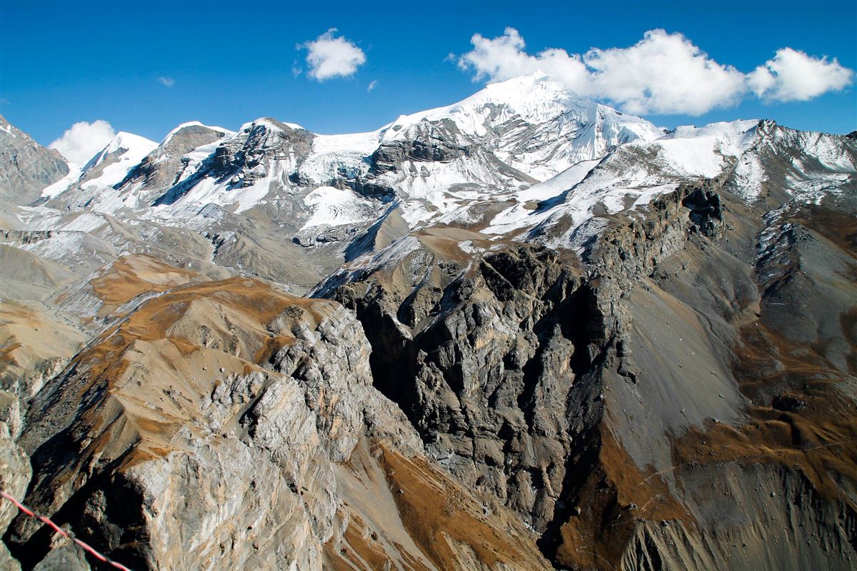 Spektakuläre Blicke am Aussichtspunkt des Thorong High Camp