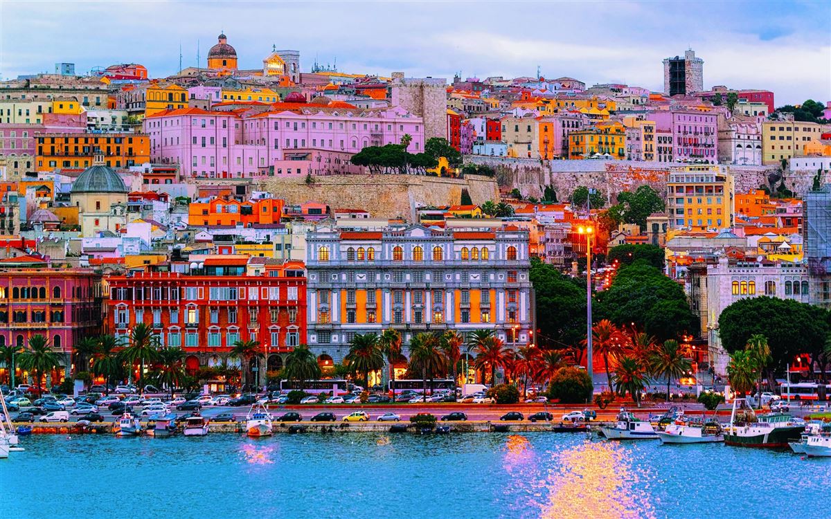 sardischer Hafen von Cagliari