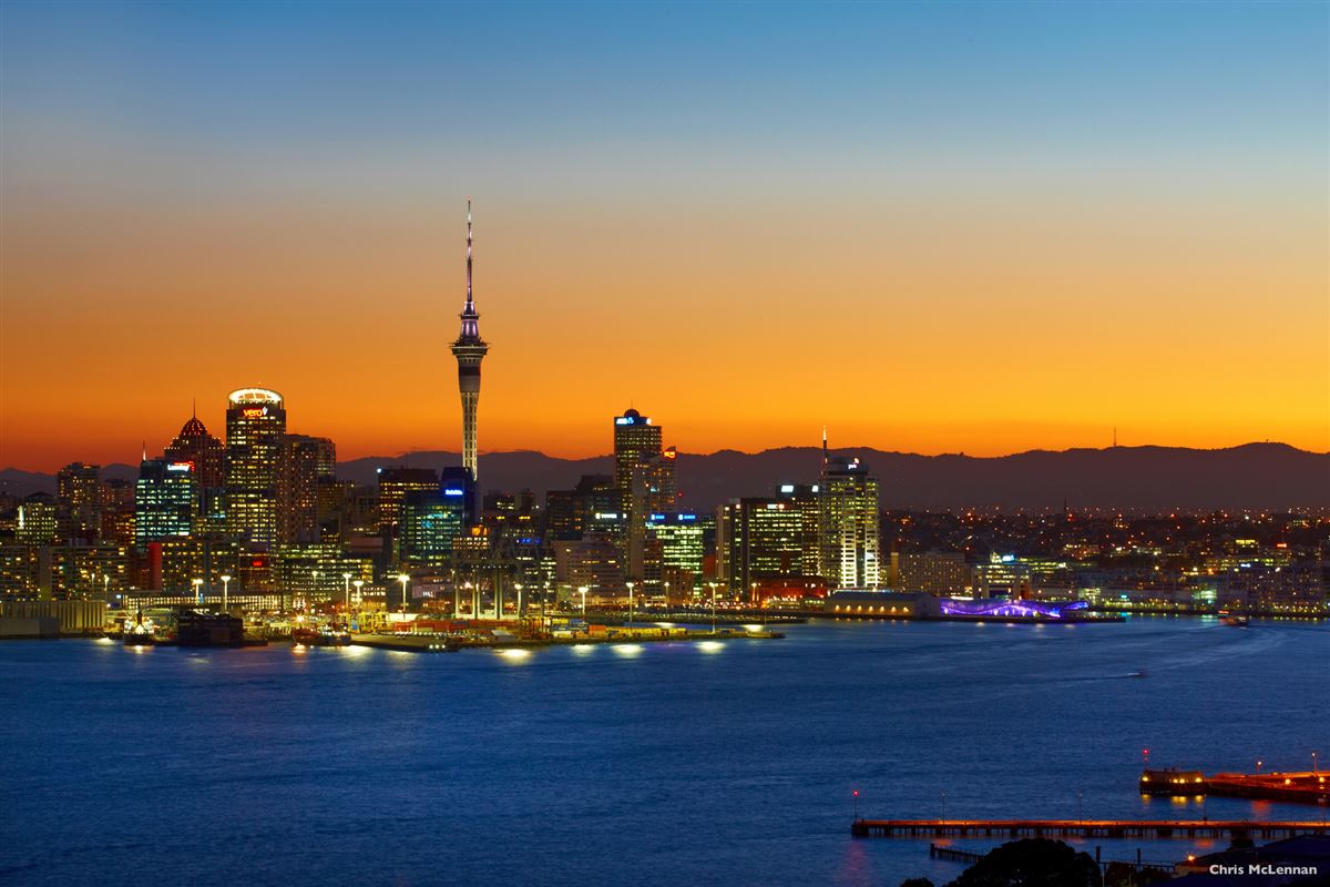 Auckland bei Nacht