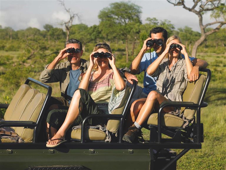 Safariabenteuer trifft auf tropisches Inselglück © by Berge & Meer Touristik GmbH