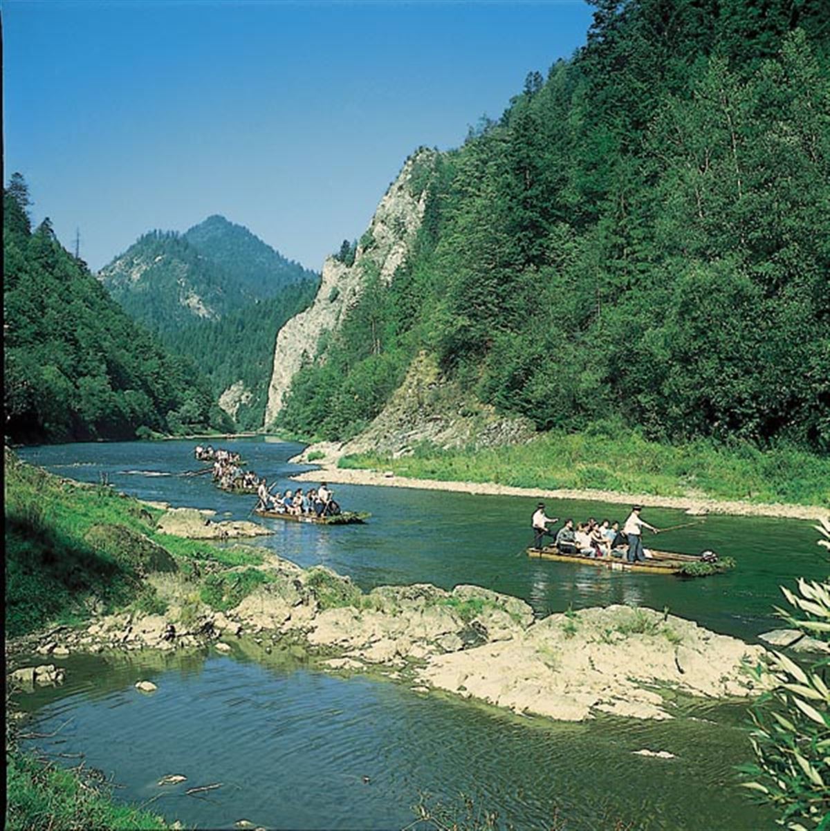 Floßfahrt auf dem Dunjavec-Fluss im Pieniny NP