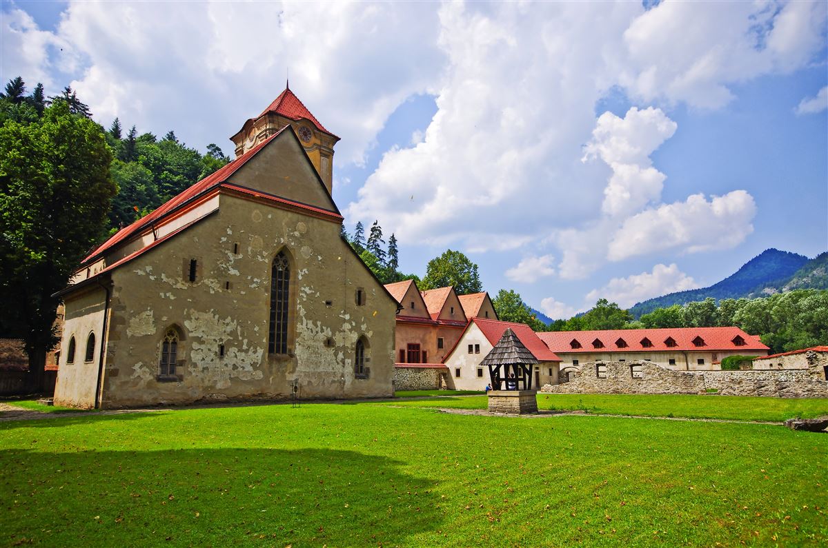 ?ervený Klá?tor an der Mündung des Lipník in den Dunajec im Pieninengebirge