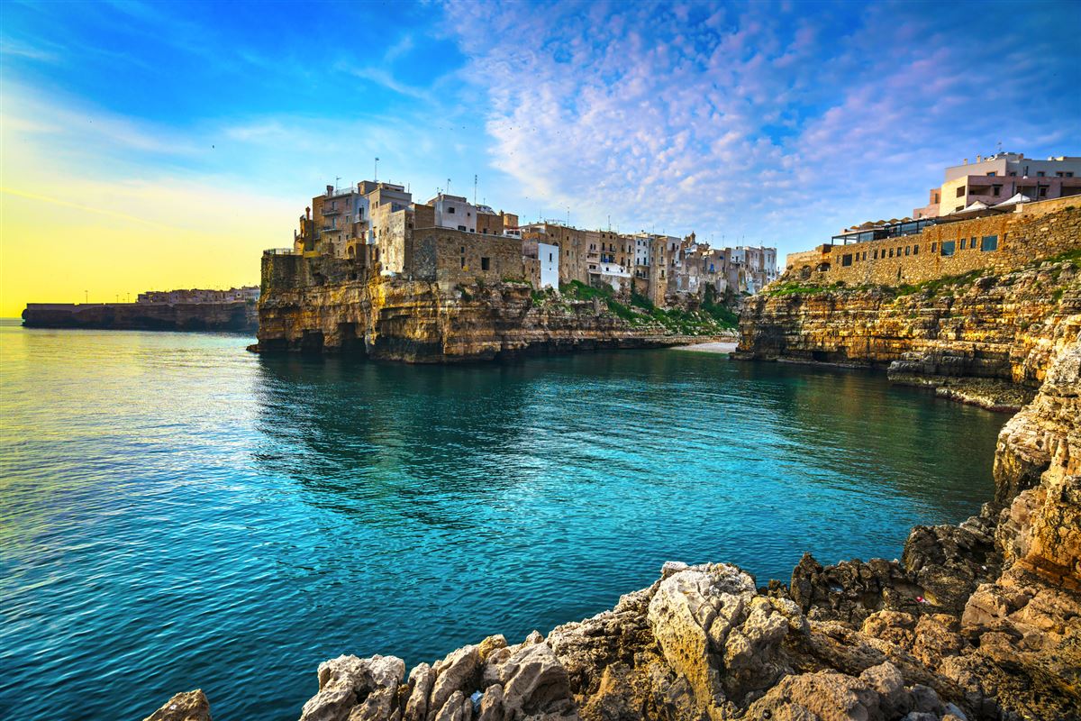 Polignano a Mare nahe Bari in Apulien