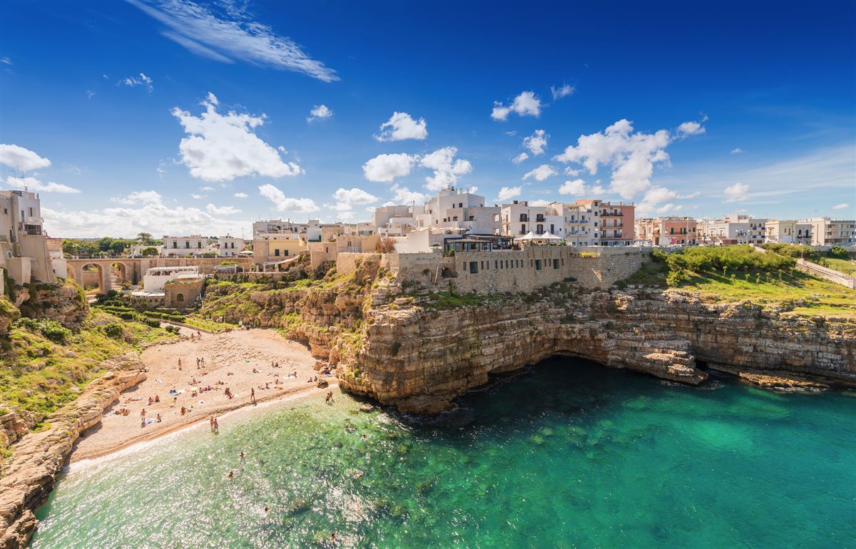 Polignano a Mare nahe Bari in Apulien