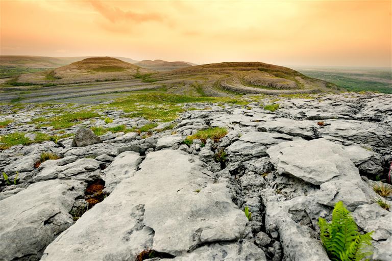 Zwischen grünen Küsten und mystischen Landschaften – Rundreise